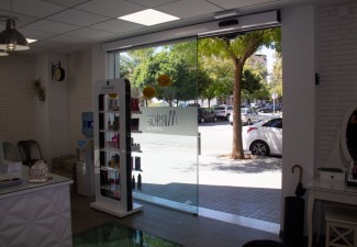 Cristal de seguridad rotulado para puertas automáticas